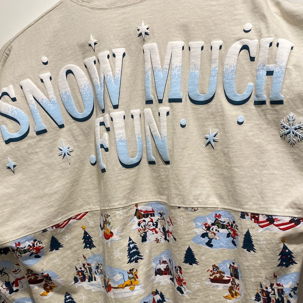 Disney unisex Snow Much Fun Spirit Jersey - Cream and Blue